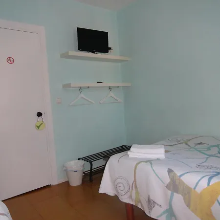 Etxaluze Bed & Breakfast *