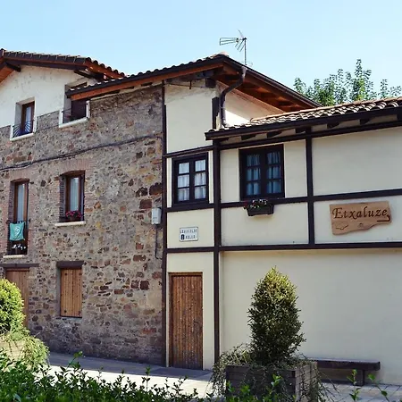 Bed & Breakfast Etxaluze Ormáiztegui