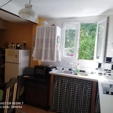 Etxaluze Bed & Breakfast *