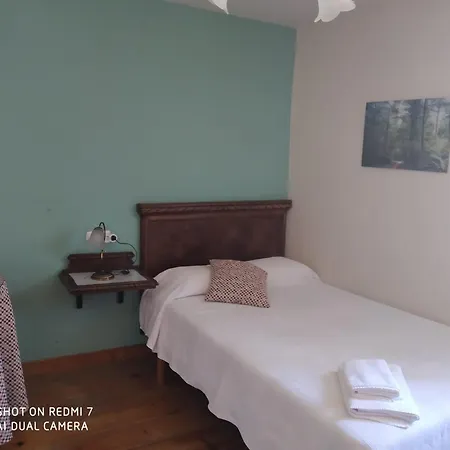 Bed & Breakfast Etxaluze *