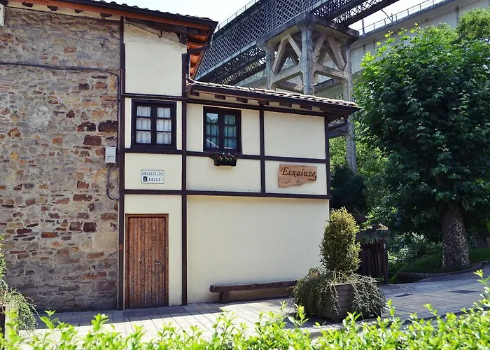 Bed & Breakfast Etxaluze Ormaiztegui